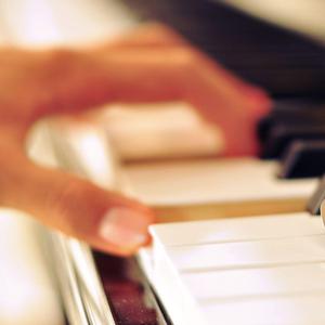 精品亚洲性xxx久久久
