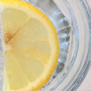 精品亚洲性xxx久久久
